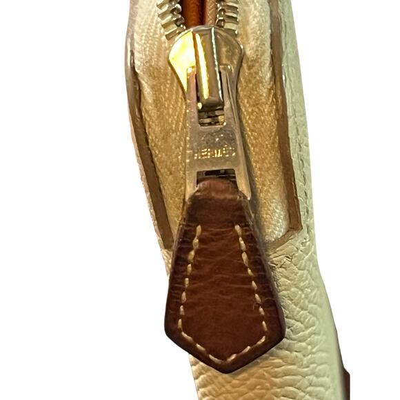 Hermes Silk'In Compact Epsom Calfskin Wallet Preowned - Picture 12 of 16